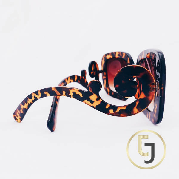 "Retro Chick meets Hollywood"  Brown Curl Sunglasses