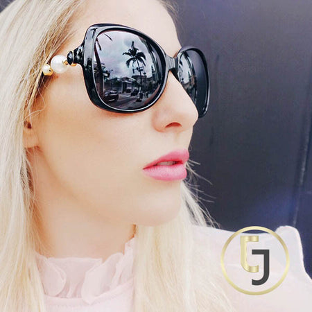 "Retro Chic meets Hollywood"  White Curl Sunglasses